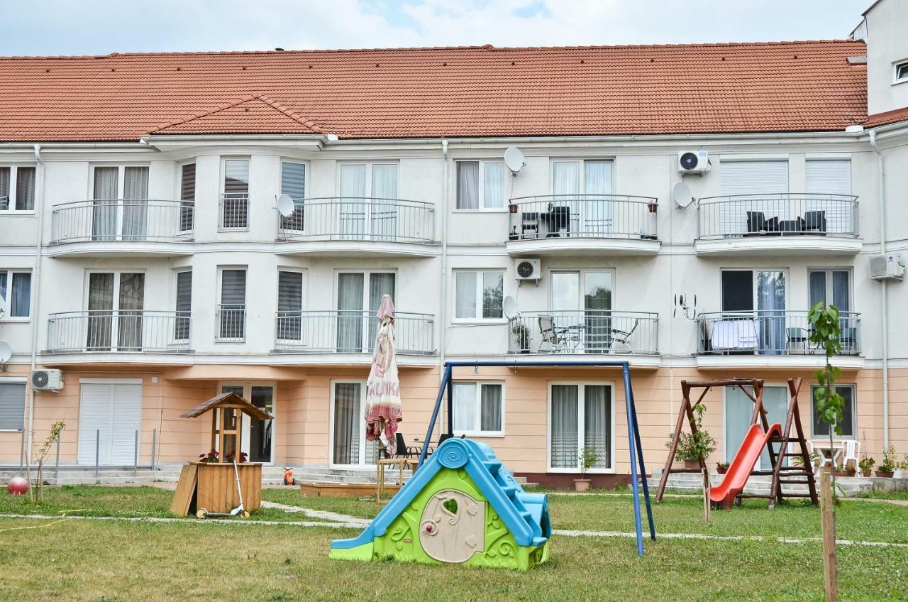 Apartamento Diamond House Hajdúszoboszló Exterior foto