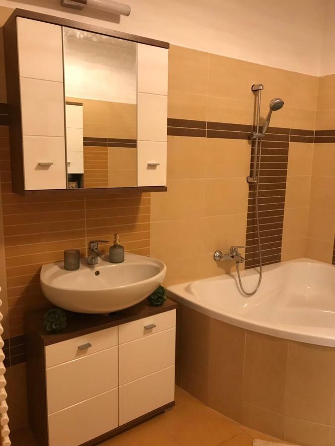 Apartamento Diamond House Hajdúszoboszló Exterior foto